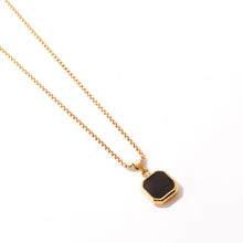 Load image into Gallery viewer, SQUARE PENDANT NECKLACE | GOLD