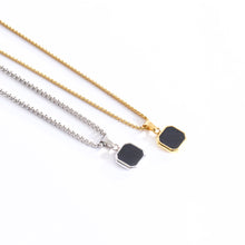 Load image into Gallery viewer, SQUARE PENDANT NECKLACE | GOLD
