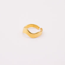 Load image into Gallery viewer, WAVE GOLD RING | 18K PLATED
