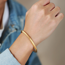Load image into Gallery viewer, NORDIC VIKING GOLD BRACELET | 18K PLARTED
